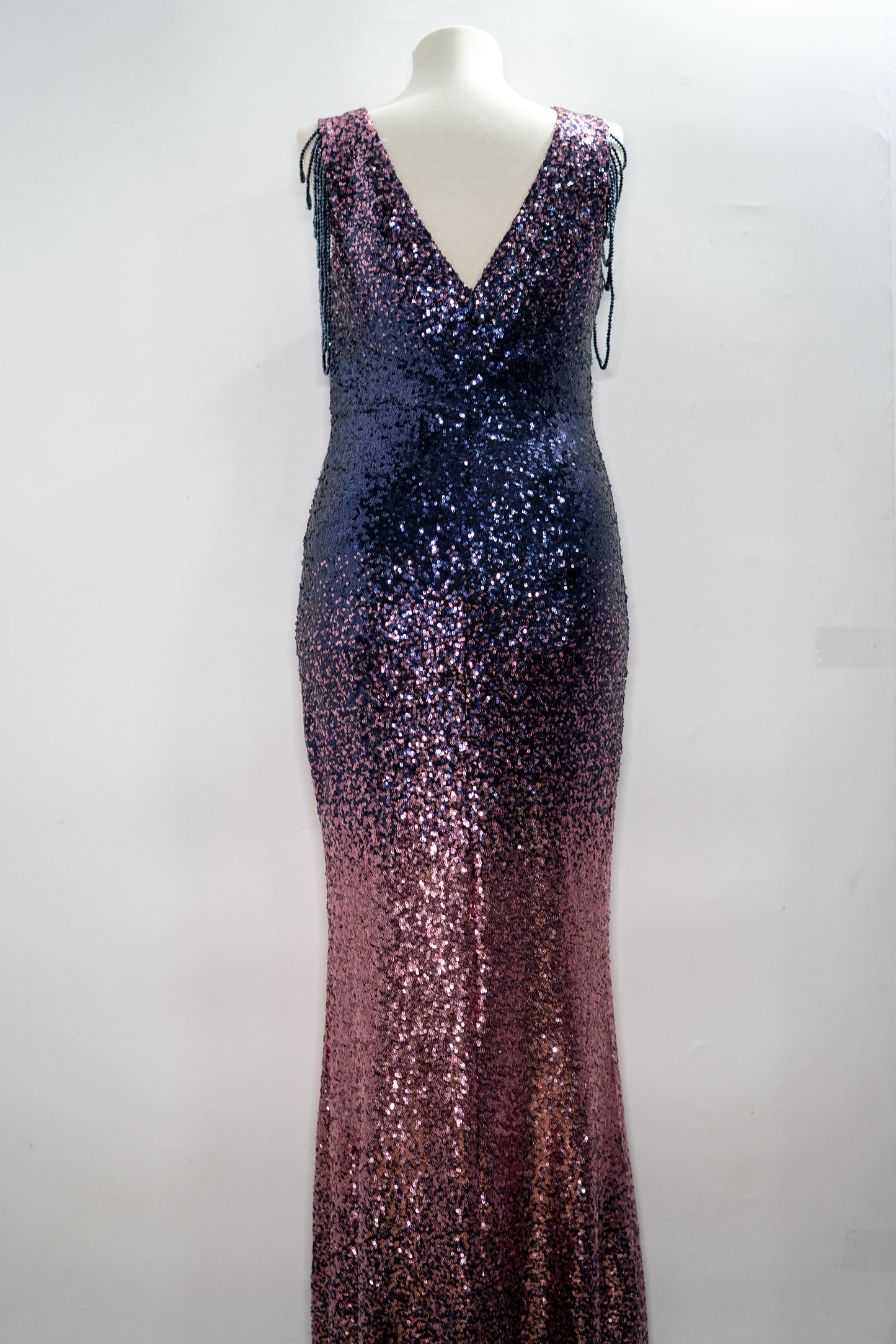 Rochie elegantă "Twilight Cascade" cu paiete și franjuri strălucitoare