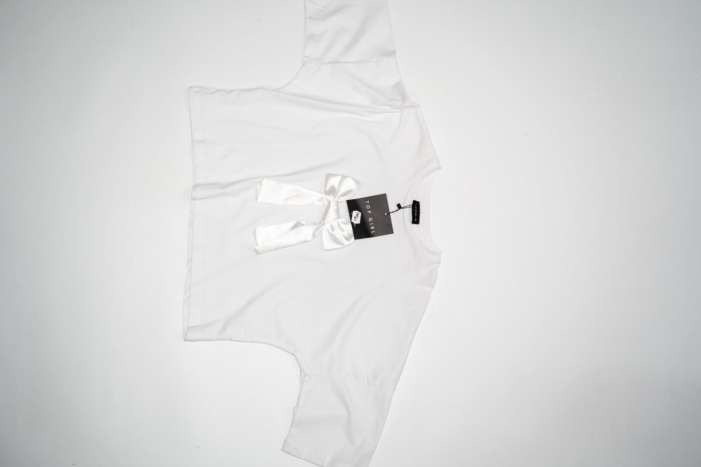 Set elegant "Bow Harmony" cu accente satinate și croială feminină cu fundițe