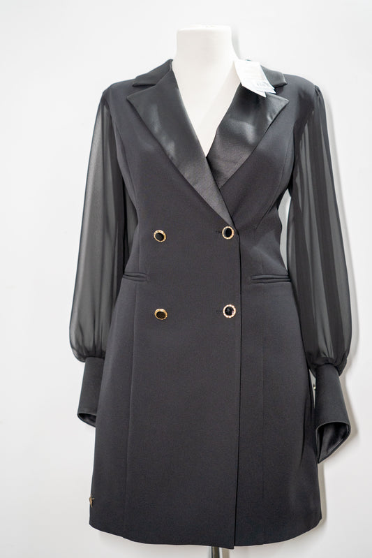 Rochie sacou neagră cu mâneci din voal și nasturi aurii