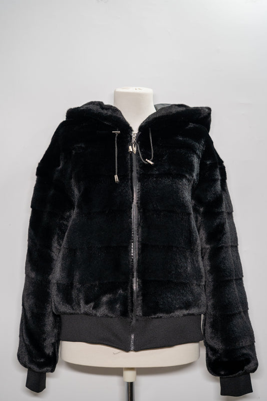 Geacă "Velvet Storm" din blană care imită prefect blana naturală