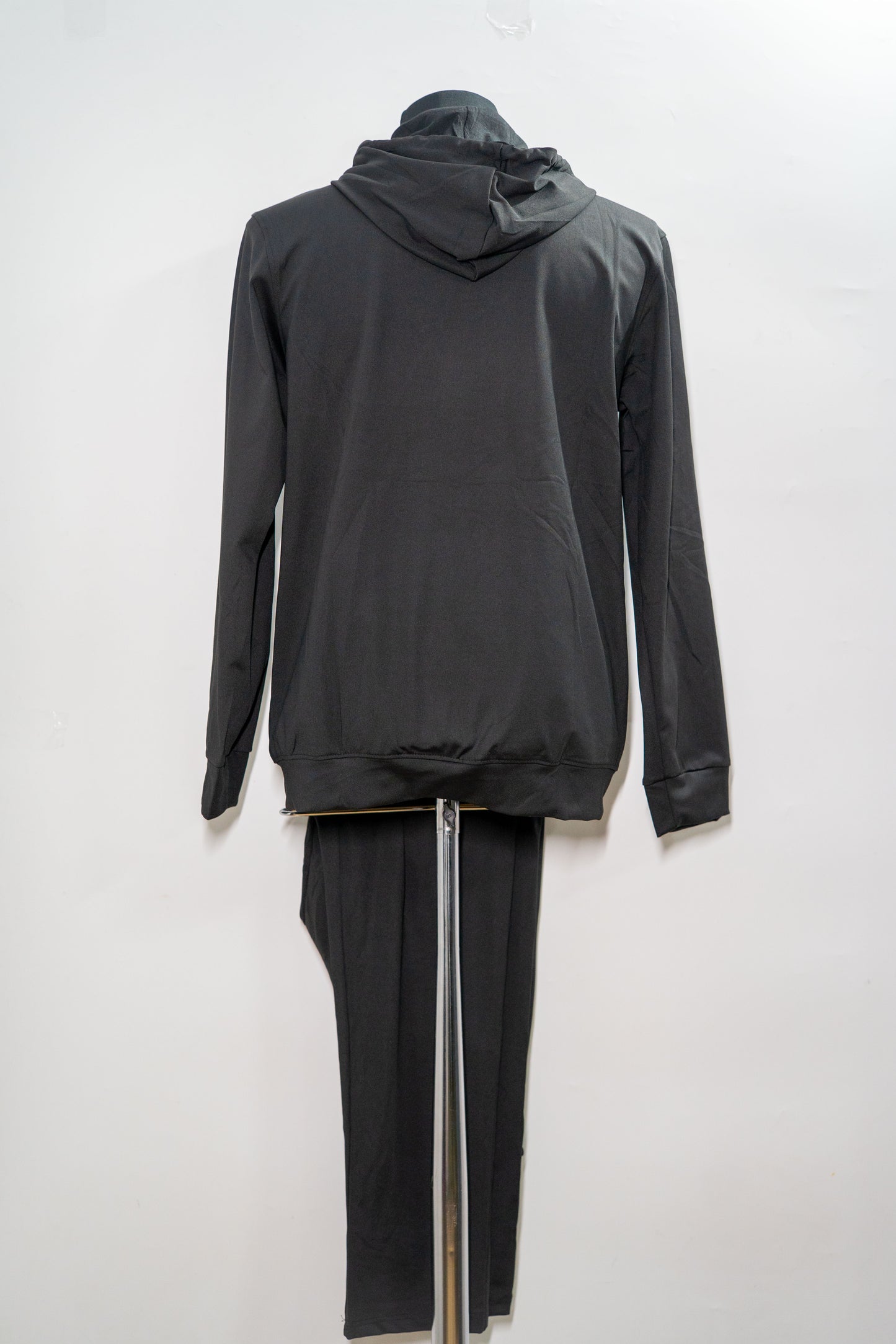 Set elegant "Motion Black" cu hanorac și pantaloni cu logo