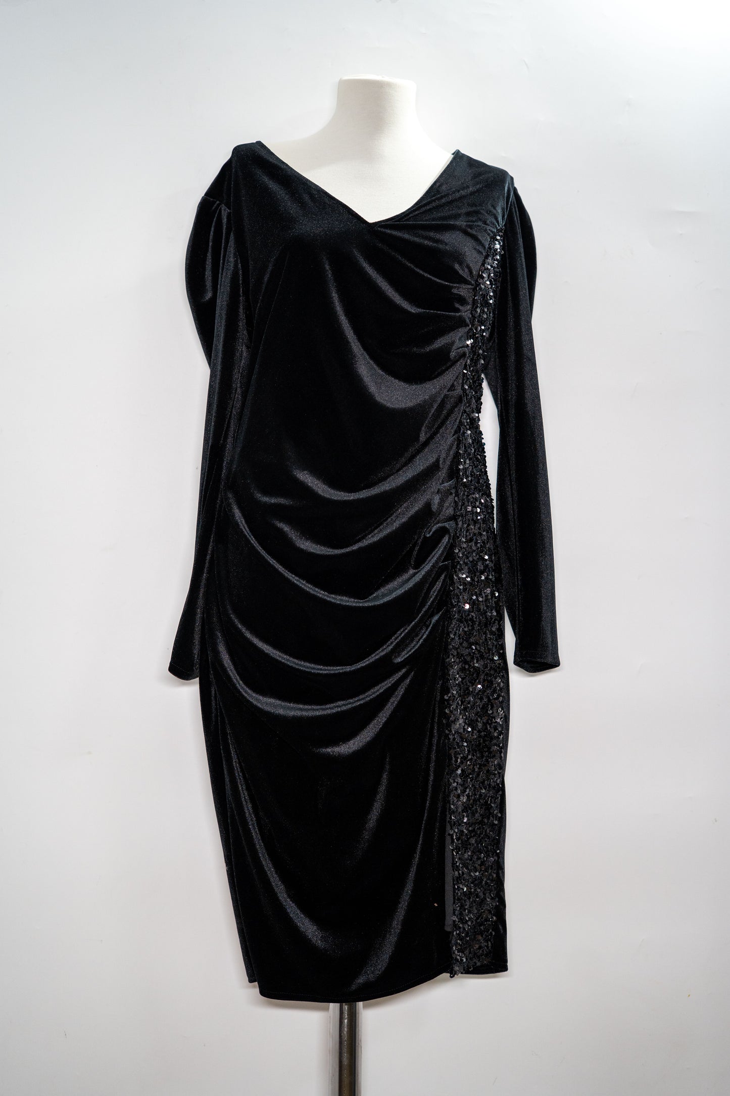 Rochie elegantă "Velvet Spark" cu inserție cu paiete