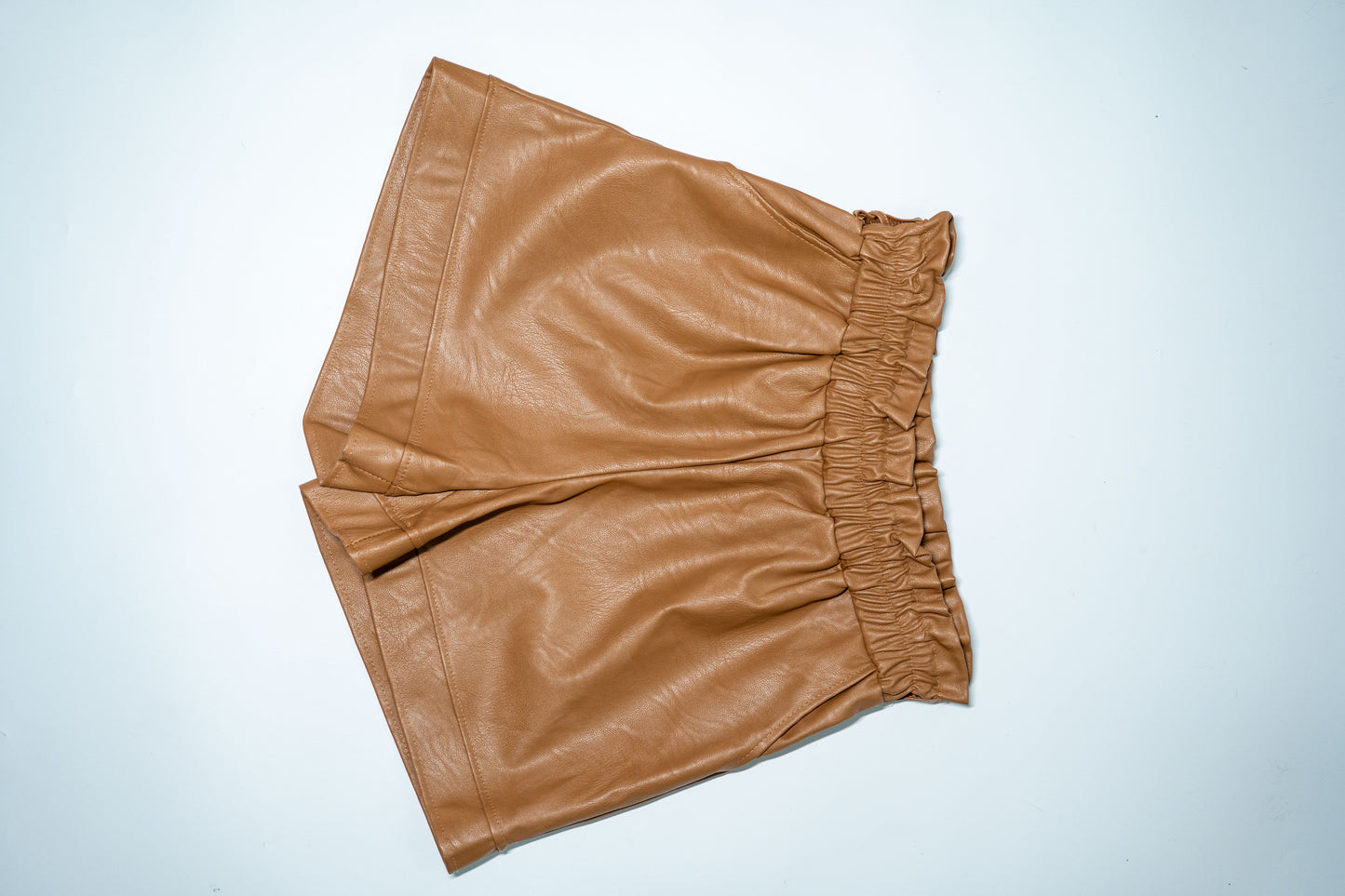 Pantaloni scurți eleganți "Sand Luxe" cu talie înaltă